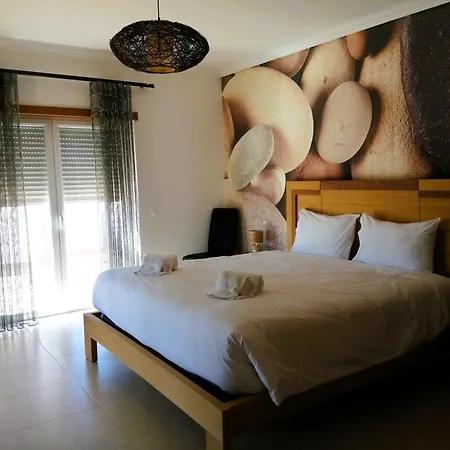 D'el Rey The Golf & *